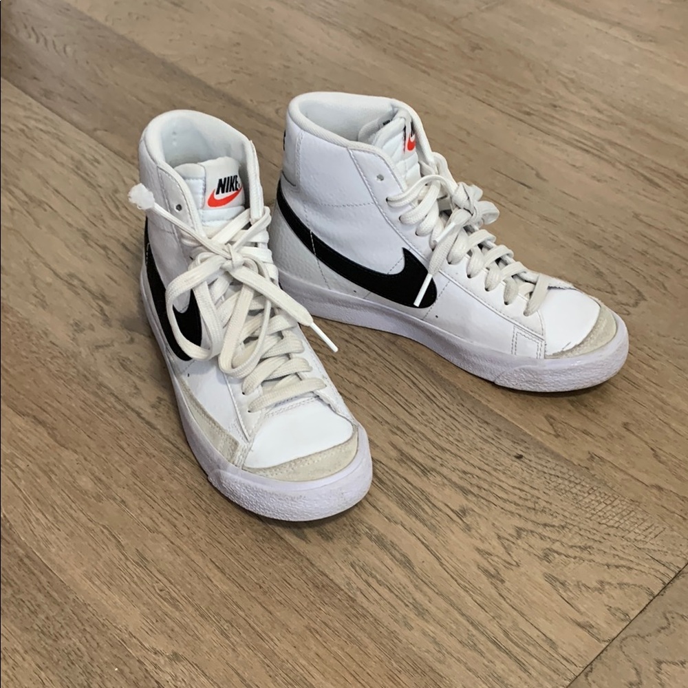 Nike Kids White Blazer Mid ‘77 Trainers Size 4Y High Top Sneakers